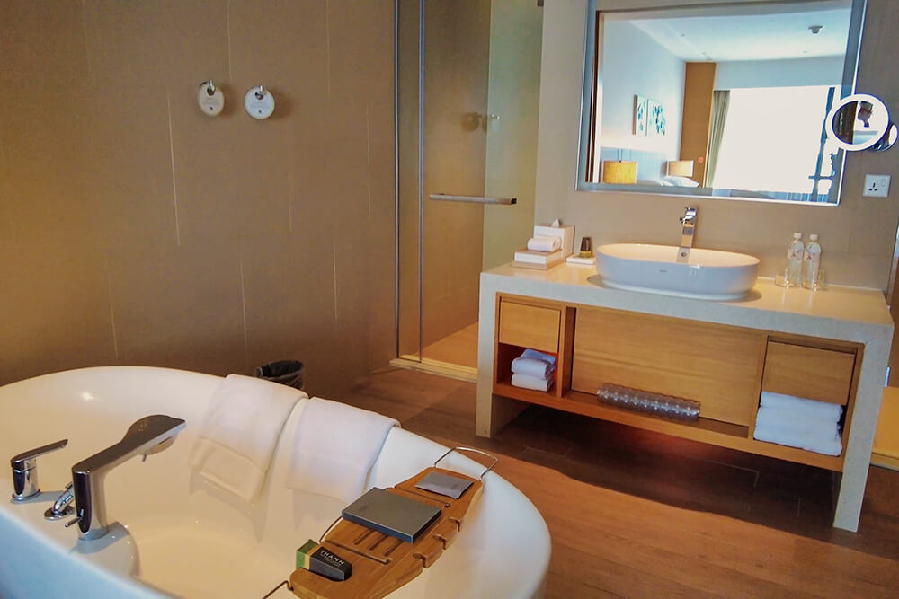 bathroom in executive suite room at marriott kota kinabalu
