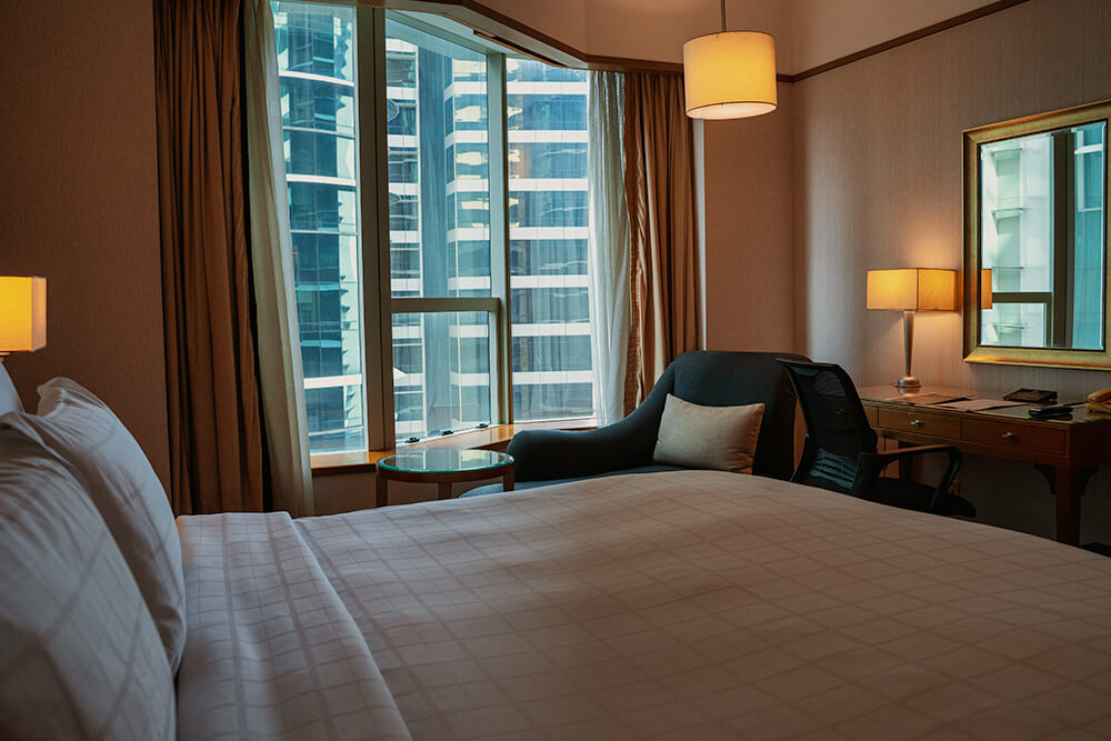 deluxe king room at pullman kuala lumpur city centre