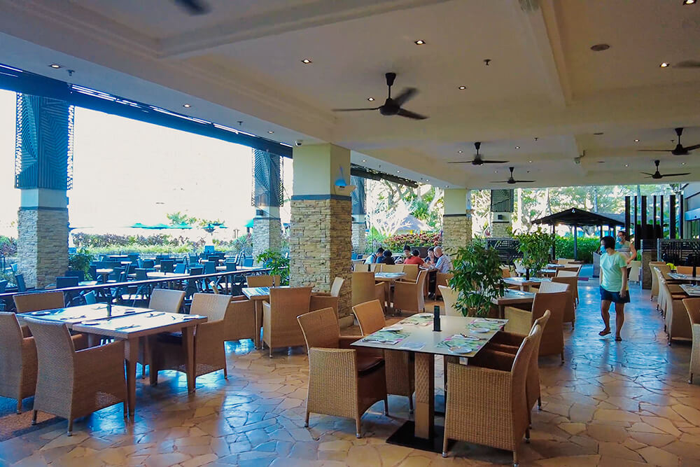 breakfast venue at coffee terrace in shangri-la rasa ria