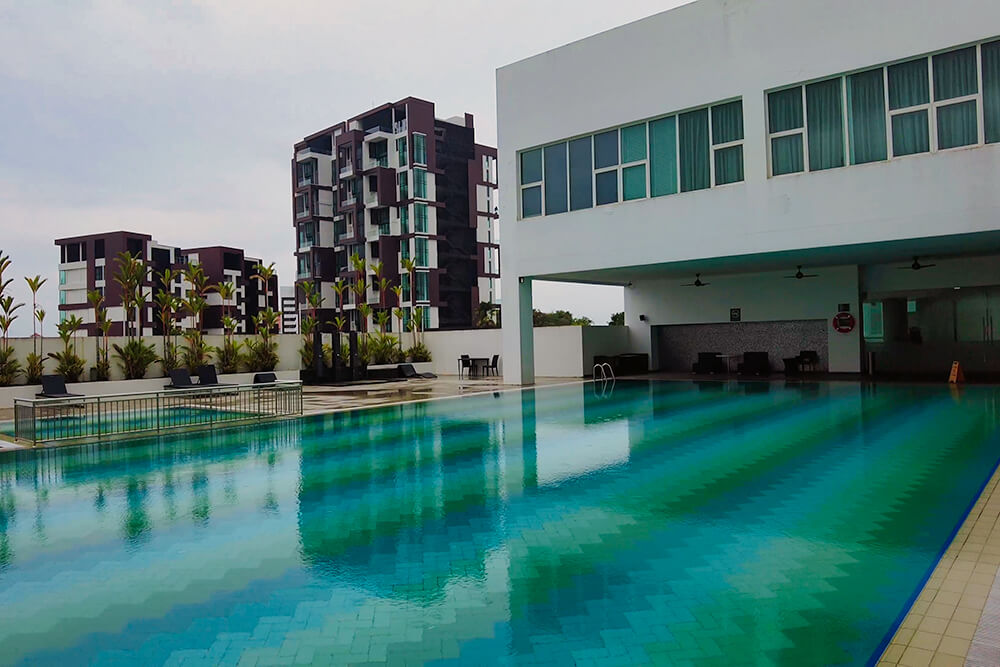 pool in pullman kuching
