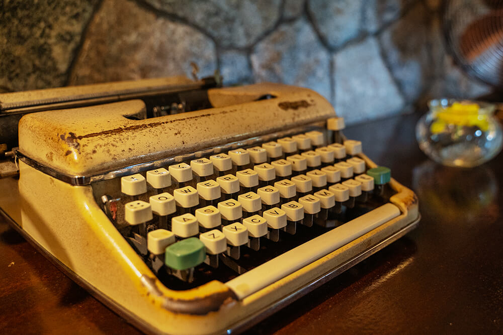 typewriter at the lakehouse 