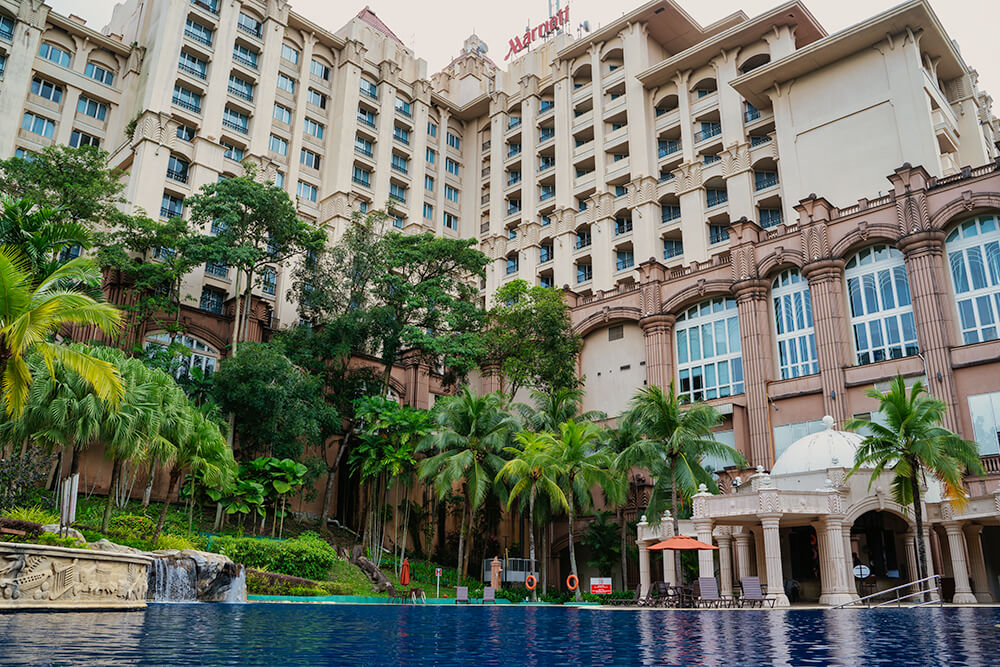 pool in putrajaya marriott hotel