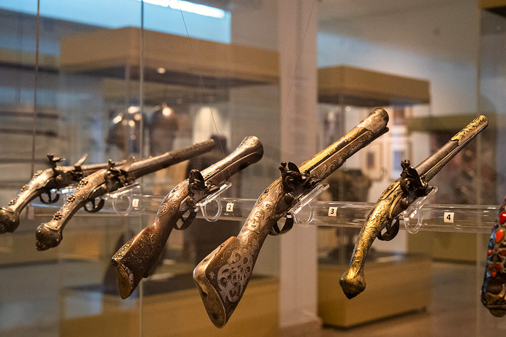 gun weapon islamic art museum