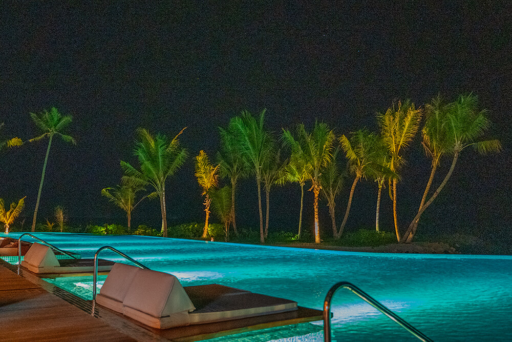 public pool at hilton maldives amingiri resort