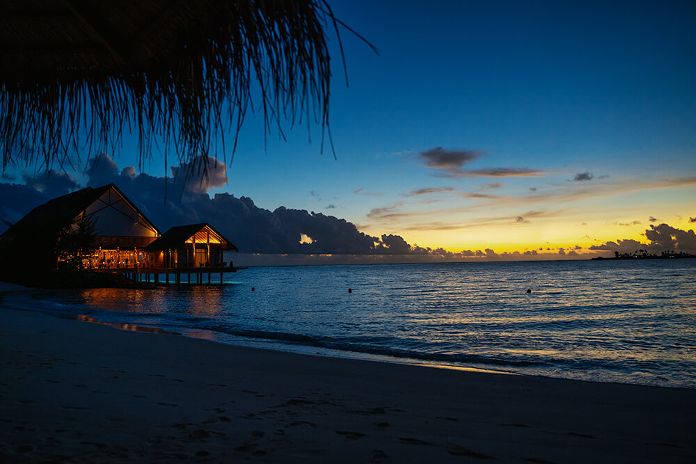 magic hour in hilton maldives amingiri resort