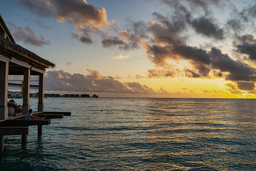 sunset in hilton maldives amingiri resort