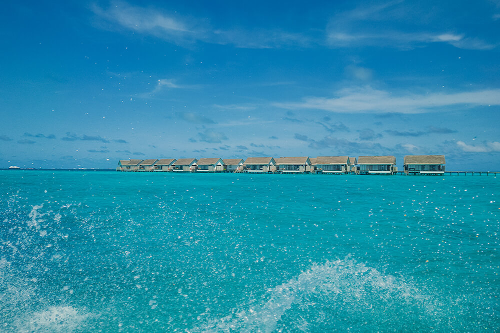 hilton maldives amingiri resort speed boat