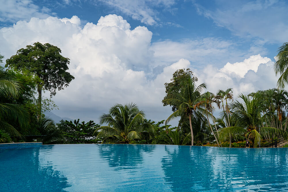pool in doubletree by hilton damai laut resort
