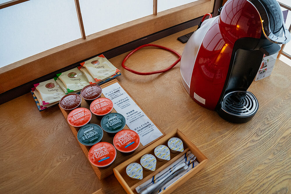 capsule coffee and tea set from luxury room "senshintei" matsuzakaya honten