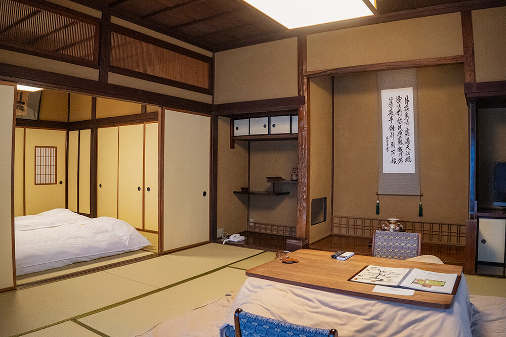 livingroom from luxury room "senshintei" matsuzakaya honten